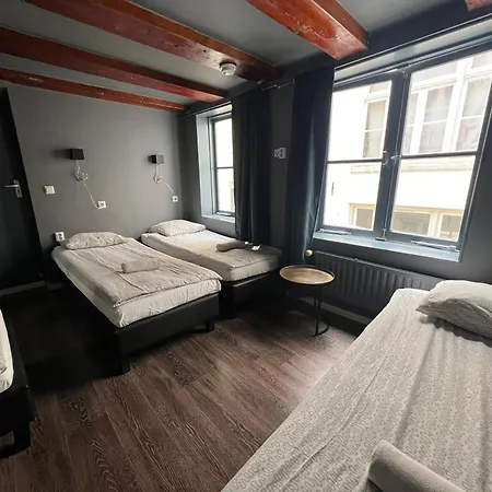 7b&b לינה וארוחת בוקר